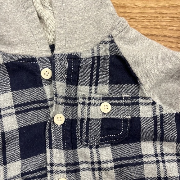 Baby boy flannel with hood - Picture 3 of 4
